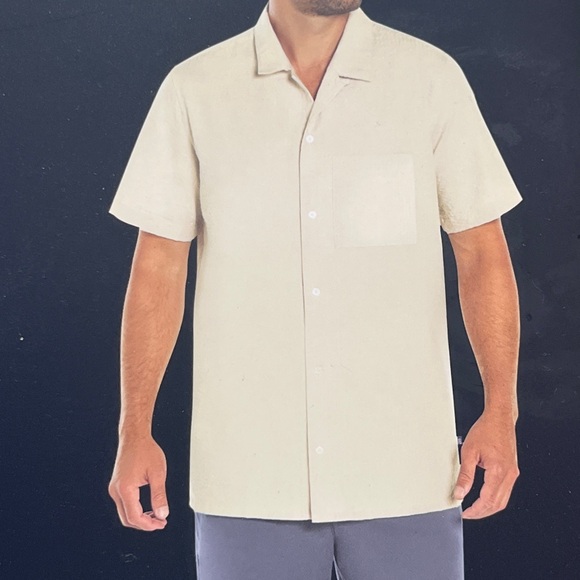 GAP Other - NWT GAP Seersucker Short Sleeve Shirt  L